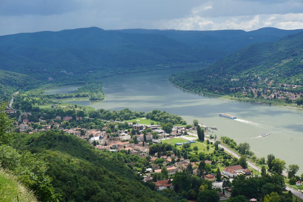 Innovative SKILLS – Efficient and sustainable Danube navigation based on forward looking competencies